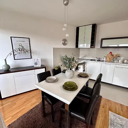 Prelep Pogled, Elegantan Komfor Blizu Centra, Besplatan Parking, Floresta Apartamento