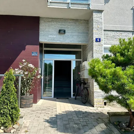 Prelep Pogled, Elegantan Komfor Blizu Centra, Besplatan Parking, Floresta *