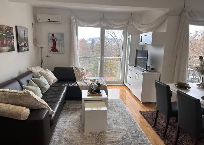 Prelep Pogled, Elegantan Komfor Blizu Centra, Besplatan Parking, Floresta Lejlighed *