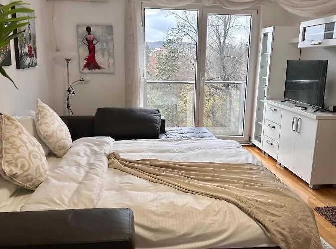 شقة Prelep Pogled, Elegantan Komfor Blizu Centra, Besplatan Parking, Floresta Vrnjačka Banja