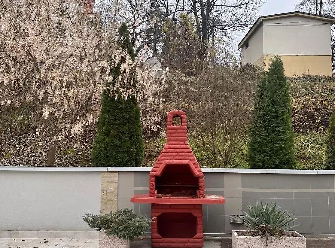 Lejlighed Prelep Pogled, Elegantan Komfor Blizu Centra, Besplatan Parking, Floresta